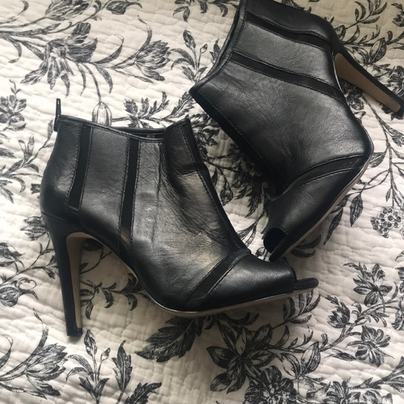 Jessica Simpson Shoes - 🍂Drop dead gorgeous Jessica Simpson heels🍁🍂